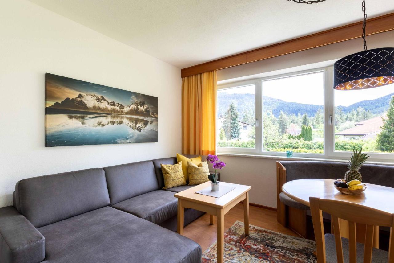 Appartementhaus Bergland Obsteig Bagian luar foto