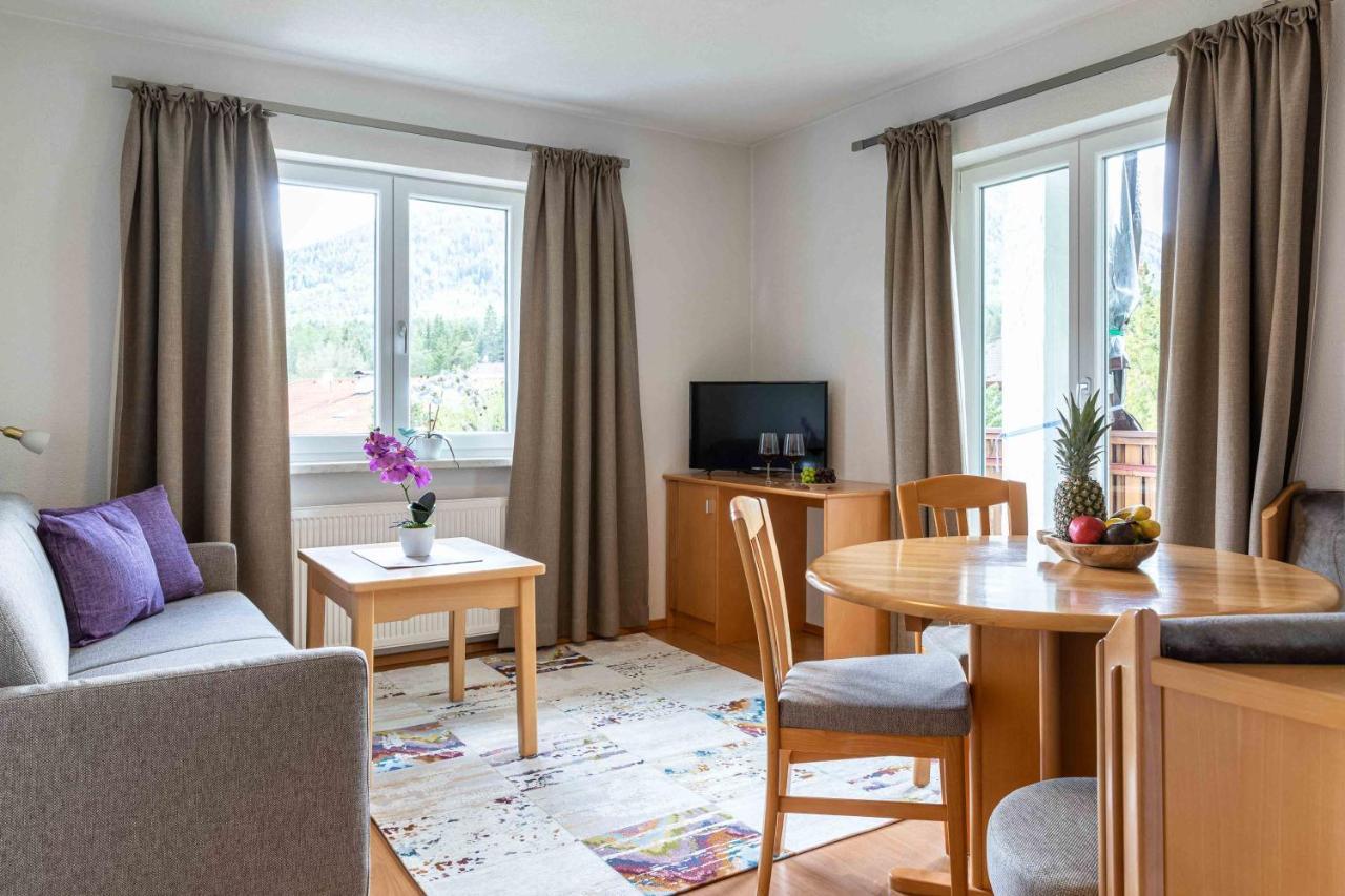 Appartementhaus Bergland Obsteig Bagian luar foto